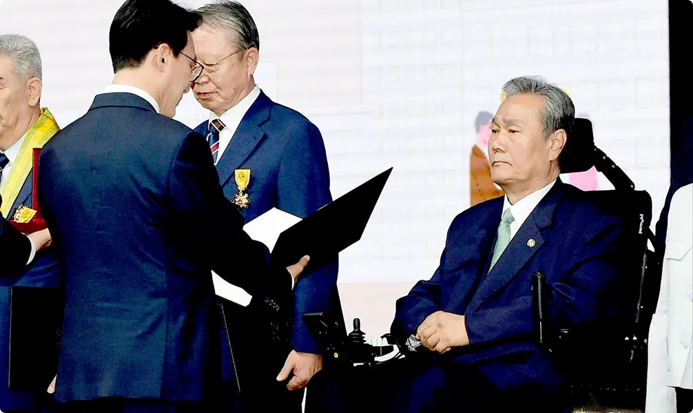국민훈장 석류장 수훈